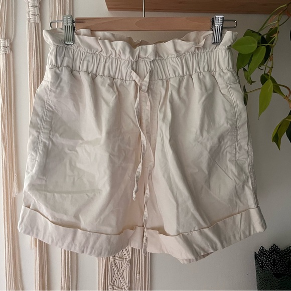 Abercrombie & Fitch Pants - Abercrombie poplin shorts